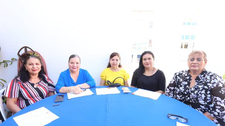 Integrantes de Anspac Mazatlán protagonizan una Tarde de Bingo
