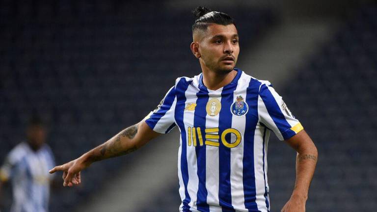 “El Tecatito” Corona es el futbolista más caro de la liga portuguesa.