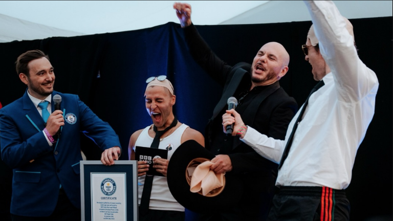 Pitbull impone récord mundial en Londres.