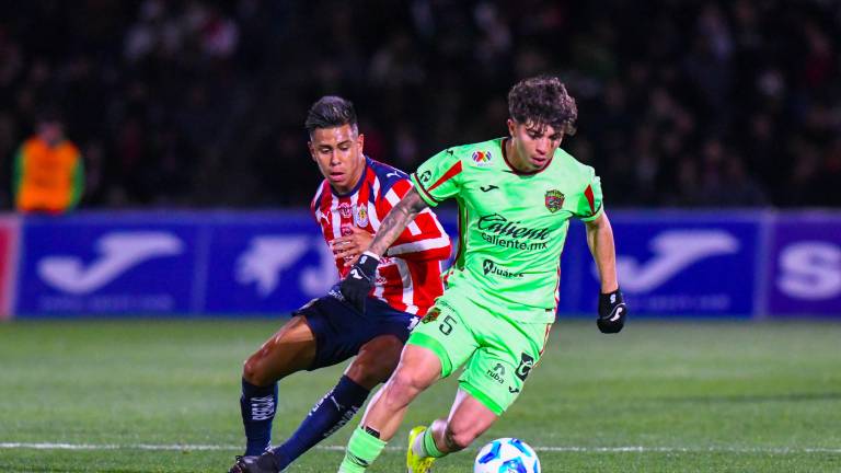 El Guadalajara logró los tres puntos de manera agónica en la frontera.