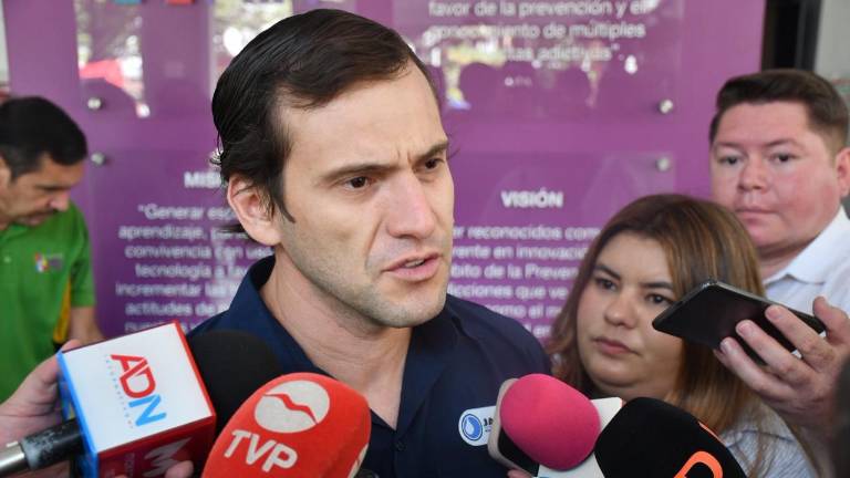 Roberto Alfonso Zazueta Tapia, gerente de Japac, advierte de la obstrucción de la red de drenaje por toallitas húmedas.