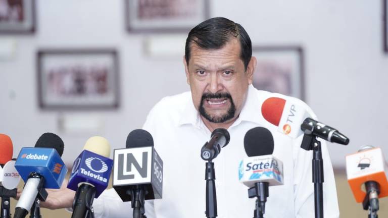Serapio Vargas Ramírez, Diputado de Morena, denunció uso de tiempo y espacio de trabajo para reunir firmas por el Alcalde Jesús Estrada Ferreiro