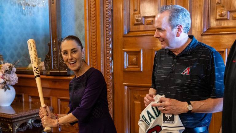 Claudia Sheinbaum fortalece relación con MLB.