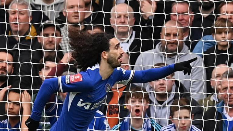 Chelsea alcanza semifinales de Copa tras sufrir contra Leicester