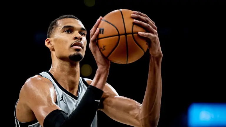 Victor Wembanyama se perdería el encuentro de este miércoles por los Spurs.