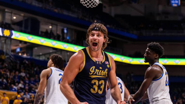 Carson Towt intentará hacer la transición del baloncesto colegial a la NFL.