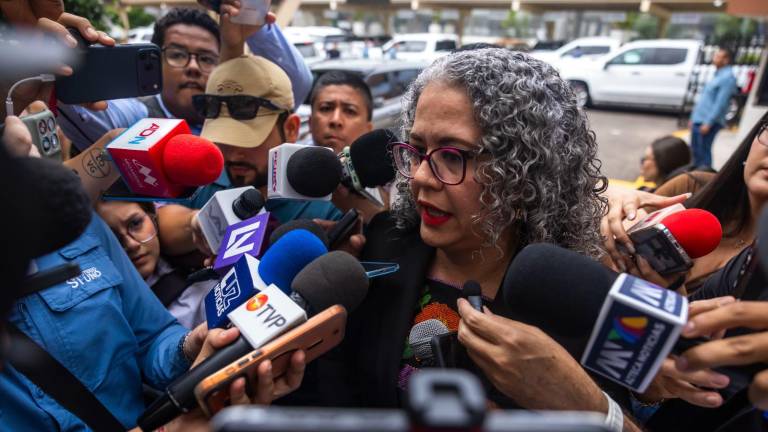 La Gobernadora de Sinaloa Graciela Domínguez Nava no descarta cambios en el Gabinete estatal.