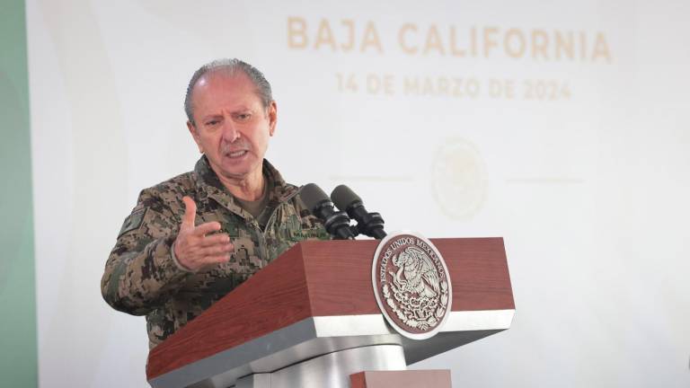 José Rafael Ojeda Durán pidió que se proyectara un video en el que se detallaron las estrategias de las Fuerzas Armadas para hacer frente al crimen organizado.