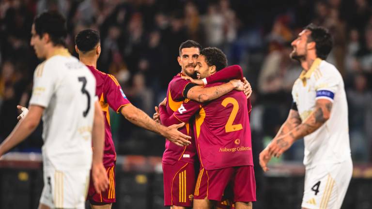 Roma se mete de lleno en la pelea por puestos de Champions League.