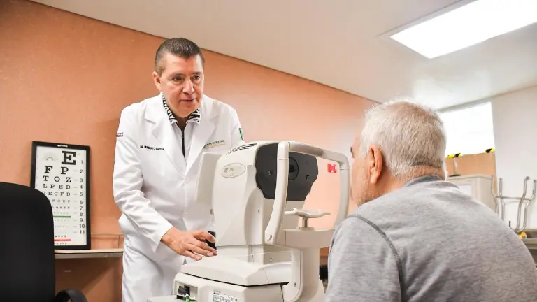 Personal del sector salud participó en la Feria de la Salud realizada este domingo en Culiacán.