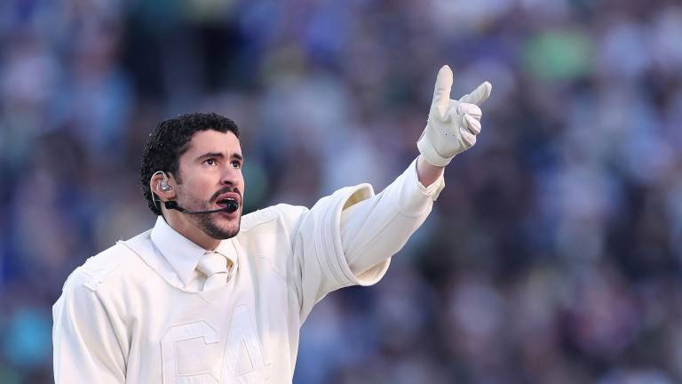 De acuerdo a Spotify, desde su victoria en los Premios Grammy, Bad Bunny ha estado generando números en su música, principalmente de su más reciente LP Debí Tirar Más Fotos.