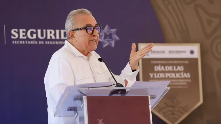 Rocha Moya indicó que en enero iniciarán mesas de trabajo donde participarán presidentes municipales y diputados con el fin de localizar y responder a las demandas de la sociedad.