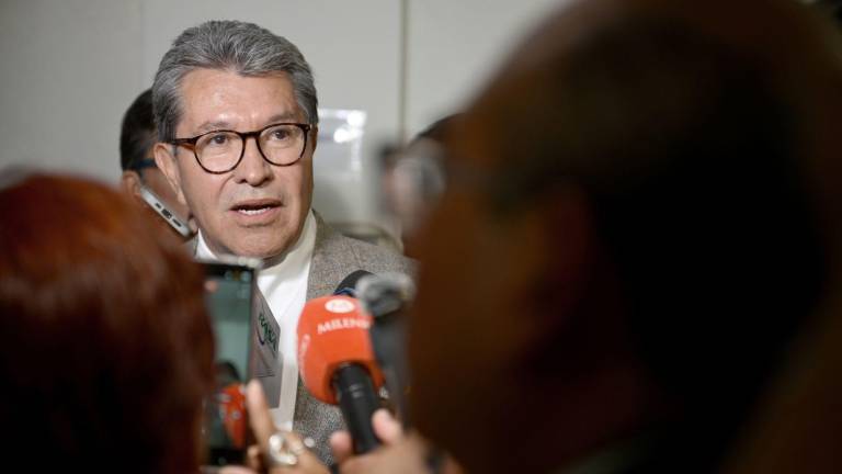 Ricardo Monreal Ávila, coordinador de Morena en la Cámara de Diputados, descartó por ahora aumentos al IEPS.