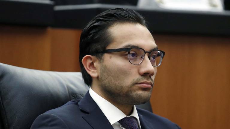 Héctor Alonso Romero Gutiérrez ha tenido cargos dentro del Gobierno federal, como en la CFE.