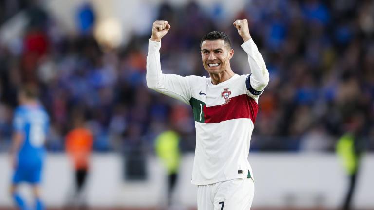 Cristiano lidera con gol el triunfo de Portugal