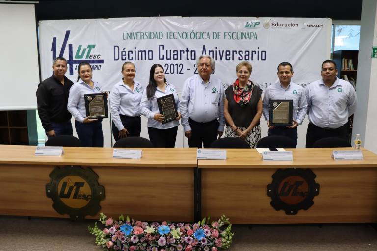 La Universidad Tecnológica de Escuinapa celebra 14 años de su fundación.