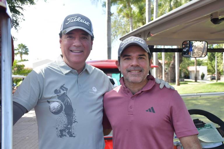 Disfrutan de un torneo más de Golf en el Country Club