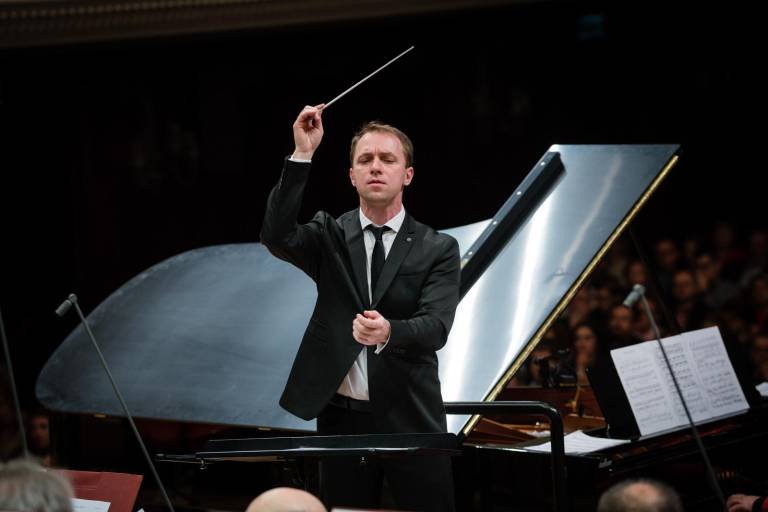 Dirigirá Alexander Humala primer concierto de la temporada de la OSSLA