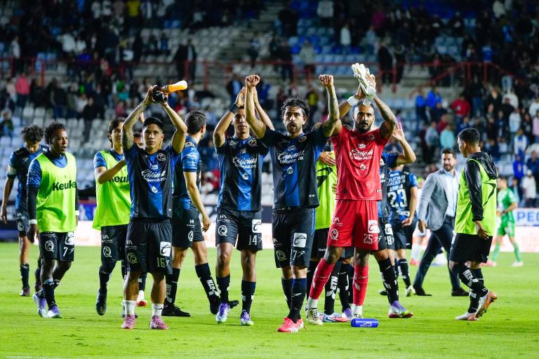 Los Gallos Blancos se imponen a Pachuca en la Bella Airosa