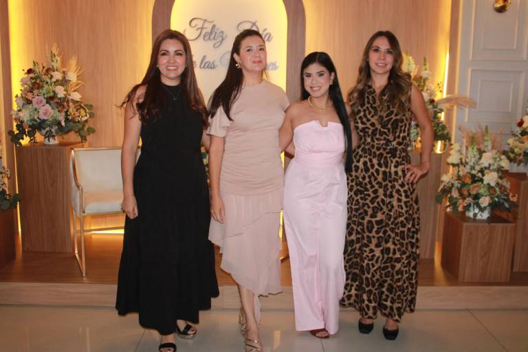 Celebran con mariachi y gran fiesta a las mamás Senda en su día