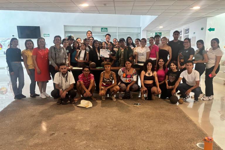 En UTEsc, estudiantes de la UNAM realizan actividades de difusión y preservación del ulama como parte de un proyecto de investigación