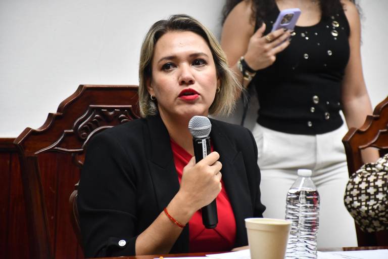 Regidora exige a Alcalde gestionar presupuesto federal para reforzar seguridad en Culiacán