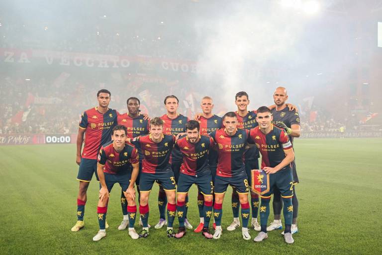 Johan Vásquez es capitán del Genoa en Coppa Italia