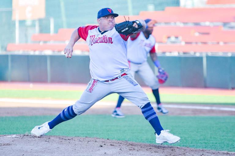 Javier Solano guía triunfo de Venados sobre Reynosa en duelo de pitcheo