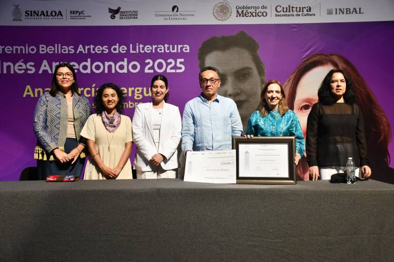 Recibe Ana García Bergua el Premio Bellas Artes de Literatura ‘Inés Arredondo’ 2025