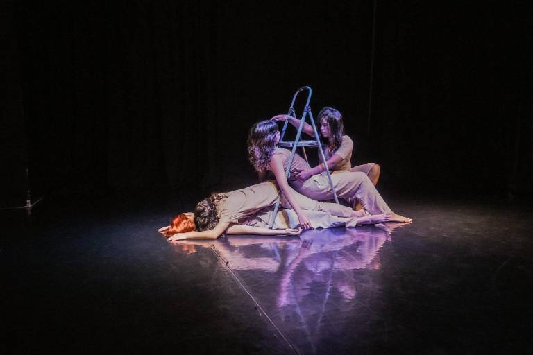 ‘Paralelismos’, una travesía íntima desde la danza contemporánea
