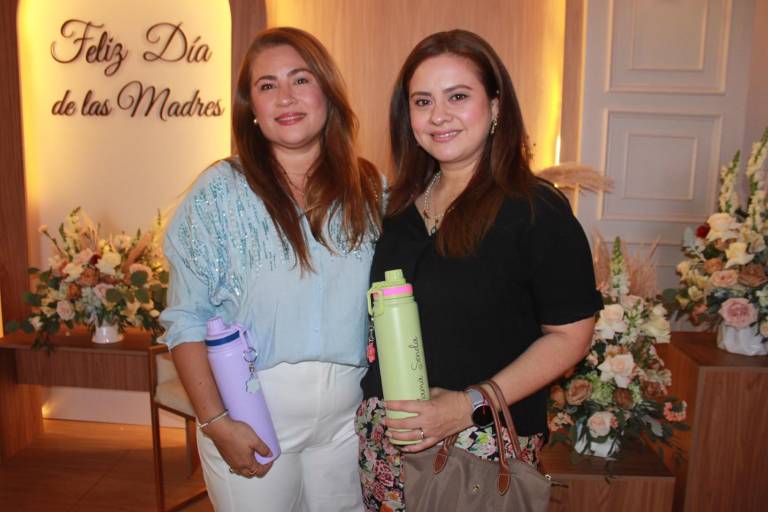 Celebran con mariachi y gran fiesta a las mamás Senda en su día
