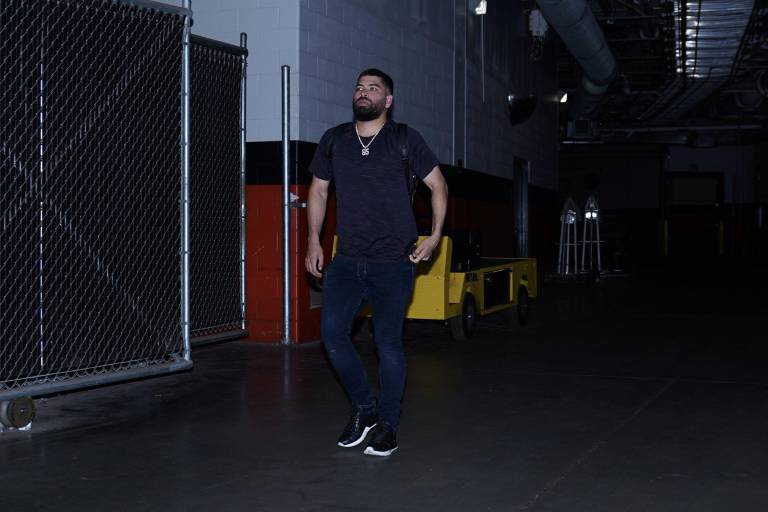 José Luis Urquidy continúa su etapa de rehabilitación para volver a lanzar