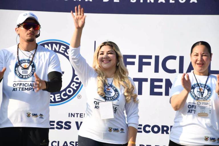 ¡La UAS y Marco Verde hacen historia! Mil universitarios se unen y logran el Guinness World Récord denominado la clase Fitness de Boxeo más grande en línea y múltiples sedes