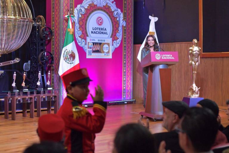 Con billete conmemorativo, Lotería Nacional rinde homenaje a la Academia Mexicana de Artes y Ciencias Cinematográficas por su 80 Aniversario y legado cultural