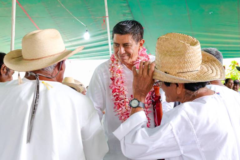 INE investigará a Gobernador de Oaxaca por presunto reparto de acordeones para favorecer a candidatos en elección judicial