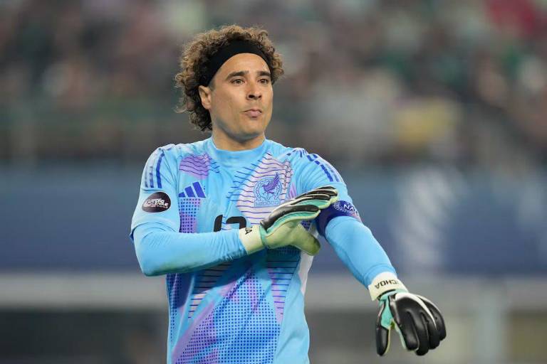Guillermo Ochoa no fichará con Burgos CF de la Segunda División de España