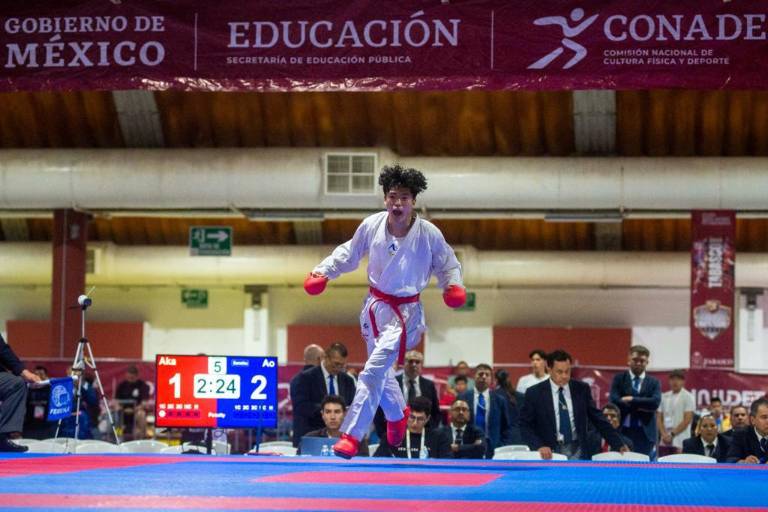 Hiroto Yoshii le da el oro 30 a Sinaloa, en el karate de los Nacionales 2023