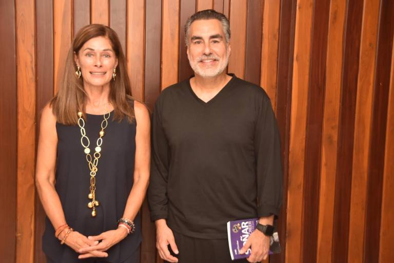 Invita Nayo Escobar a vivir una vida llena de significados, y dar rienda suelta a su creatividad