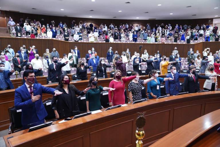 Queda instalada la 64 Legislatura del Congreso de Sinaloa