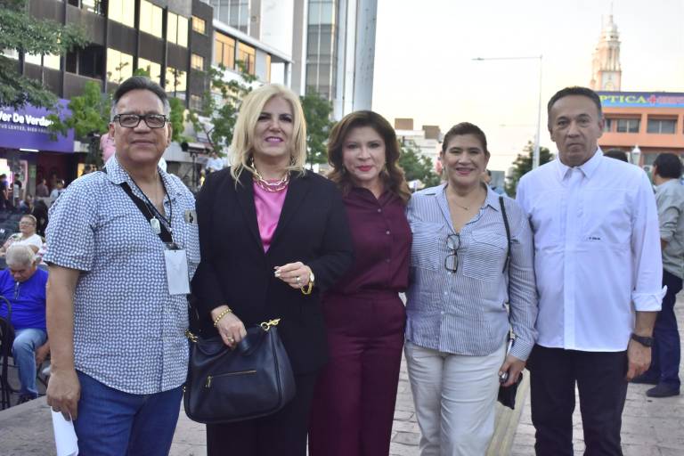 Cantan con Regina Orozco en el Festival Cultural Sinaloa 2024