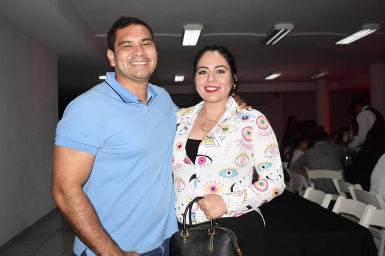 Ríen sin parar con Alan Saldaña y el Tucán Guzmán