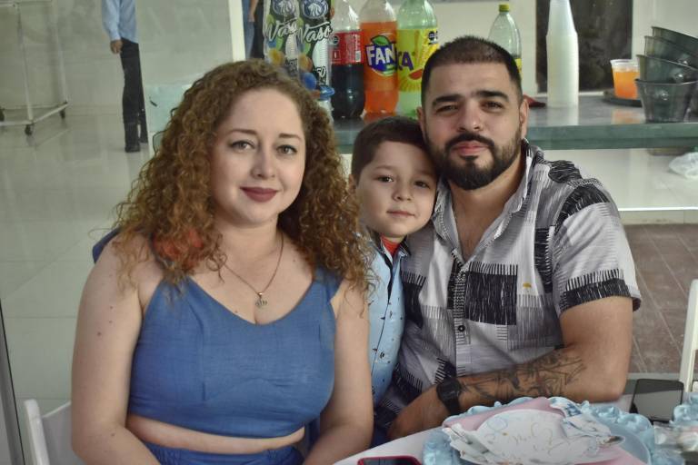 Será niño y se llamará Manuel Roberto