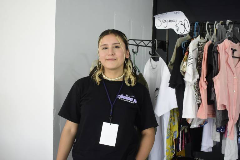 Promueve el Bazar 120 a los emprendedores y artistas locales