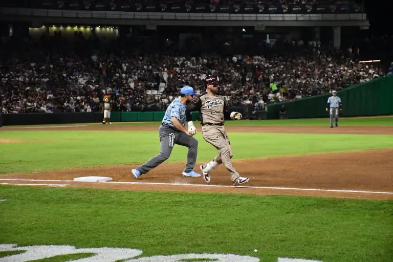 Fiesta completa para Tomateros de Culiacán