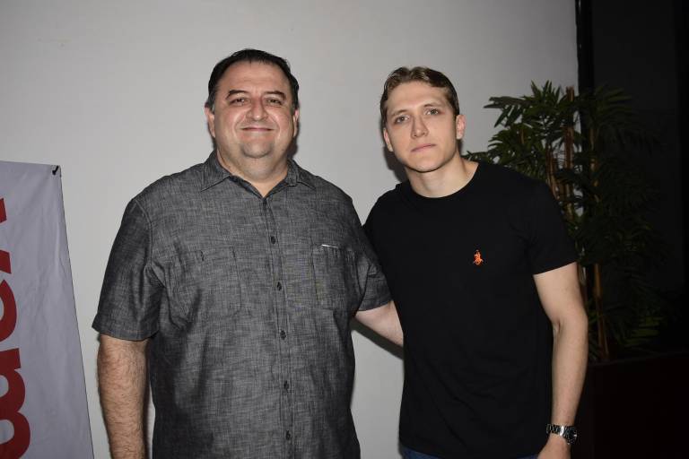 Ríen sin parar con Alan Saldaña y el Tucán Guzmán