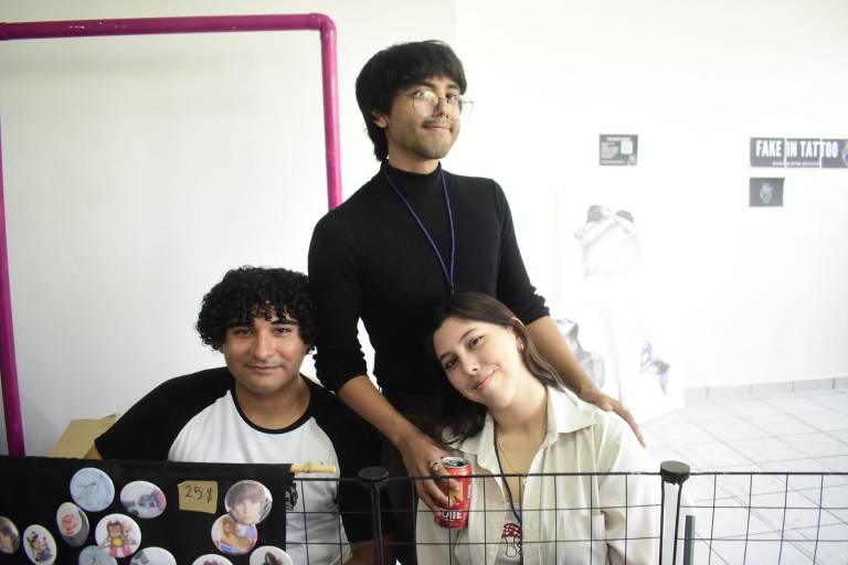 Promueve el Bazar 120 a los emprendedores y artistas locales