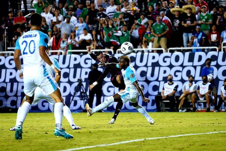 Funes Mori comanda goleada de México sobre Guatemala en Copa Oro
