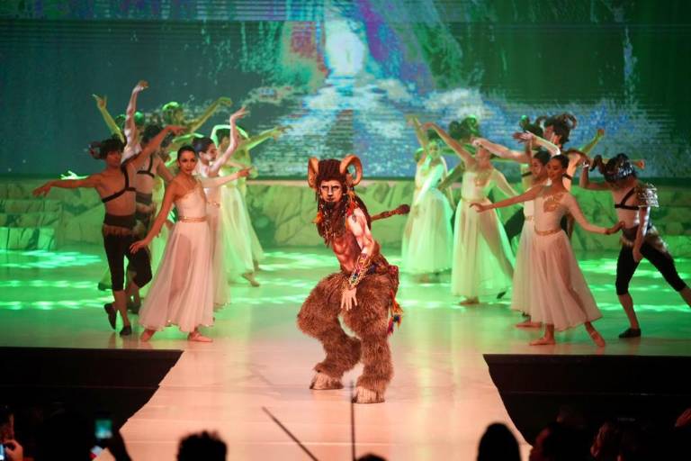 Alejandra y Uma son las soberanas del Carnaval de Mazatlán 2023