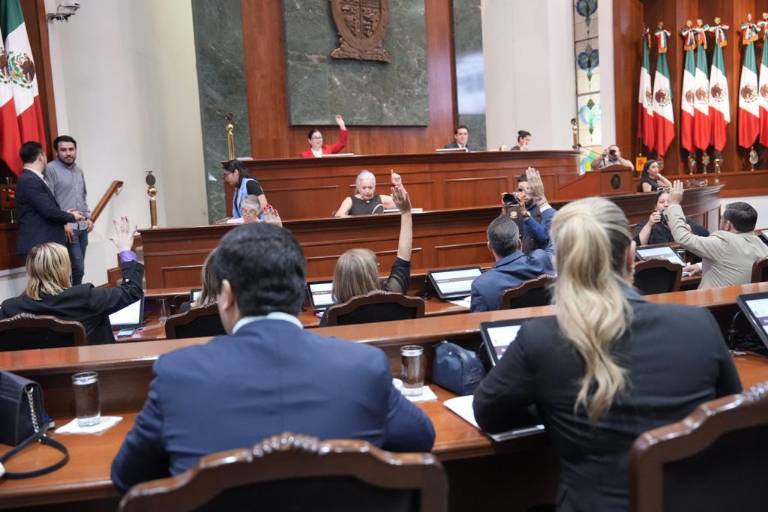 Congreso aprueba su Ley Orgánica, tras 23 reservas del PAS y cinco horas de discusión