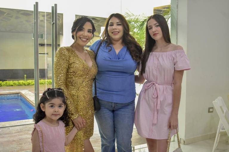 Será niño y se llamará Manuel Roberto